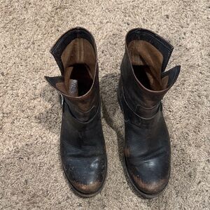 Frye Veronica Flex Bootie